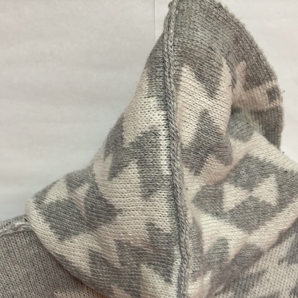 Woven ❤️ Heart Cardigan Sweater - Small - Picture 10 of 11